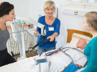Sollevatore per disabili usato: è davvero un affare?